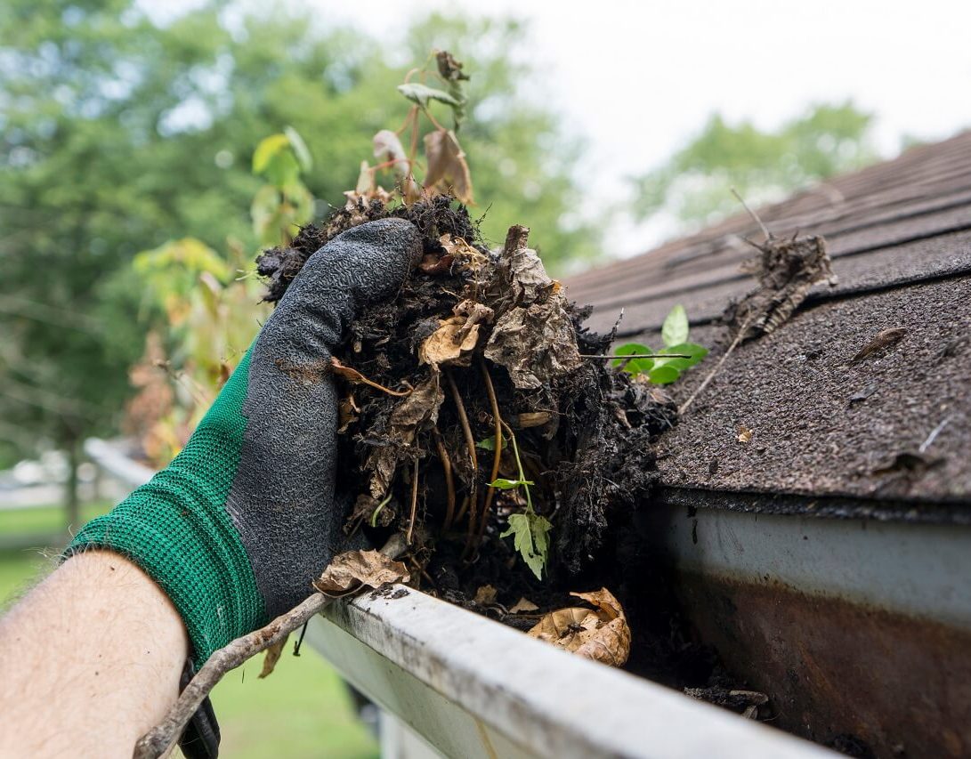 Safe and Easy DIY Gutter Cleaning